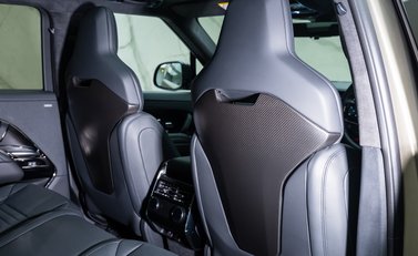 Land Rover Range Rover Sport P635 SV EDITION ONE 21