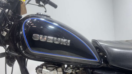 Suzuki GN 1996 CLASSIC 125CC PROJECT BIKE SPARES OR REPAIR LEARNER BIKE 21