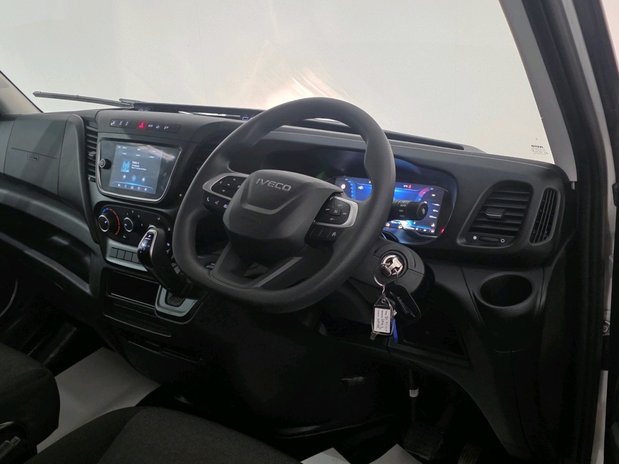 Iveco Daily Daily 35S14A8V H2 2.3 BUISNESS Van 3520L WB Hi-Matic 15