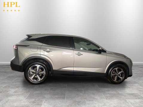 Nissan Qashqai 1.3 DIG-T MHEV N-Connecta SUV 5dr Petrol Hybrid XTRON Euro 6 (s/s) (158 ps) 15