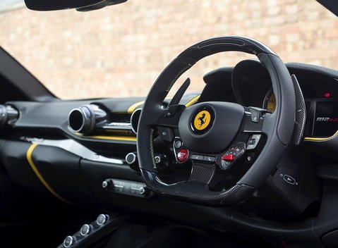 Ferrari 812 Superfast 11