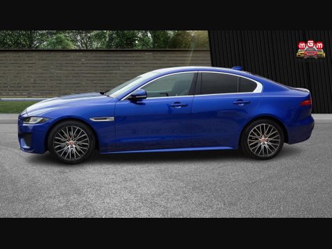 Jaguar XE R-DYNAMIC S 6