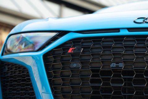 Audi R8 5.2 FSI V10 Performance Carbon Black Coupe 2dr Petrol S Tronic quattro Euro 20