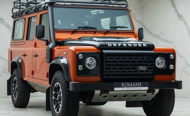 Land Rover Defender 110 ADVENTURE 9