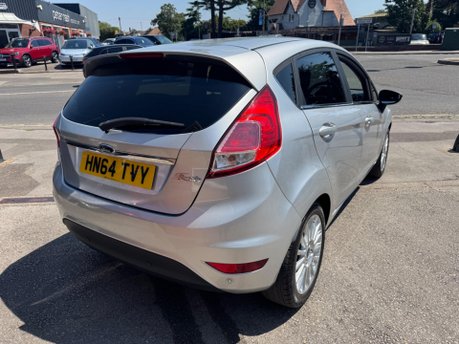 Ford Fiesta 1.6 Titanium Powershift Euro 5 5dr 9