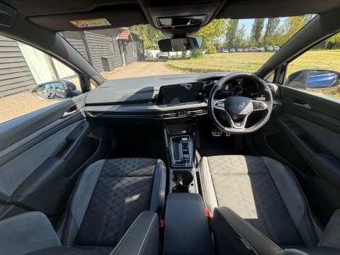 Volkswagen Golf R-LINE ETSI DSG 25