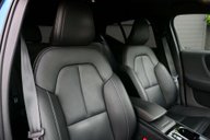 Volvo XC40 2.0 XC40 R-Design Pro B4 MHEV AWD Auto 4WD 5dr 4
