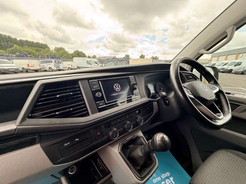 Volkswagen Transporter 2.0 Transporter T30 Highline TDI 14