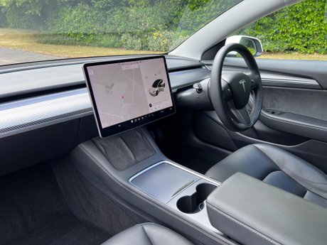 Tesla Model 3 (Dual Motor) Long Range Auto 4WDE 4dr 16