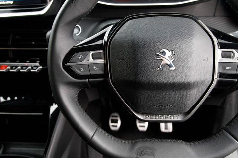 Peugeot 208 PURETECH ALLURE PREMIUM PLUS S/S 18