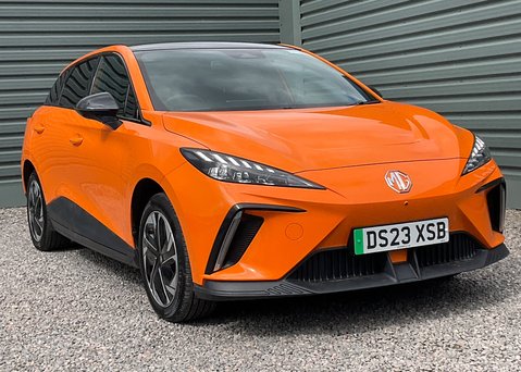 MG MG4 EV 64kWh TROPHY 7