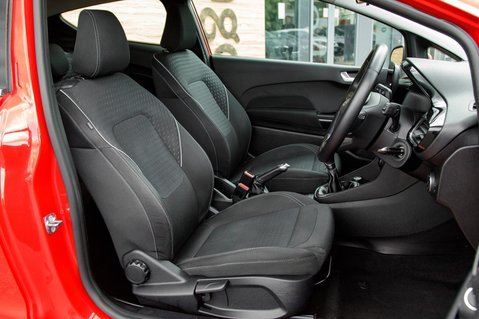 Ford Fiesta ZETEC 27