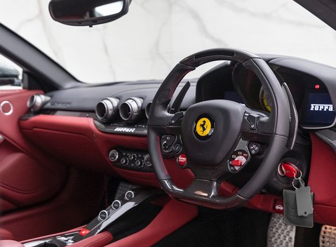 Ferrari F12 Berlinetta 9