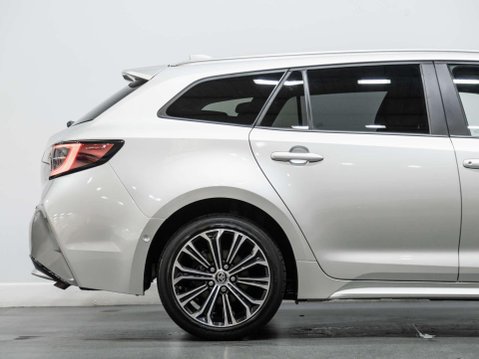 Toyota Corolla 1.8 VVT-h Design Touring Sports 5dr Petrol Hybrid CVT Euro 6 (s/s) (122 ps) 20