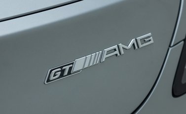 Mercedes-Benz SLS AMG GT 32
