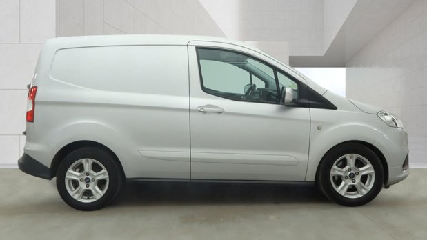 Ford Transit Courier SWB L1H1 Low Roof Limited Air Con Alloys Sensors EURO 6 NO VAT 3