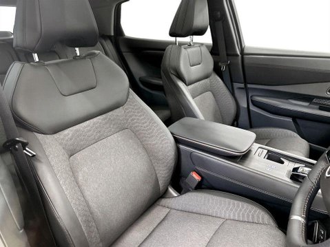 Nissan ARIYA 87kWh Advance SUV 5dr Electric Auto 22kW Charger (242 ps) Alloys - Half Lea 11