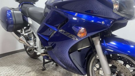 Yamaha FJR1300 2005 49K FULL LUGGAGE NEW MOT NEW TYRES SERVICED 41