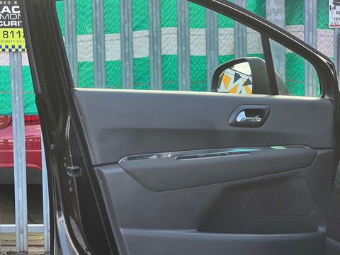 Peugeot 3008 1.6 3008 Allure e-HDi Semi-Auto 5dr 48