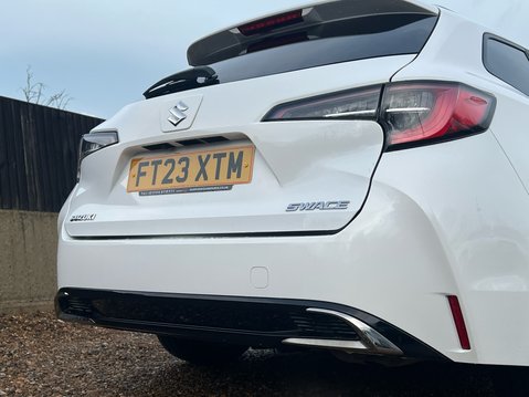 Suzuki Swace MOTION 18