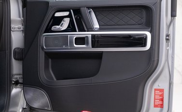 Mercedes-Benz G Series AMG Line Premium 21