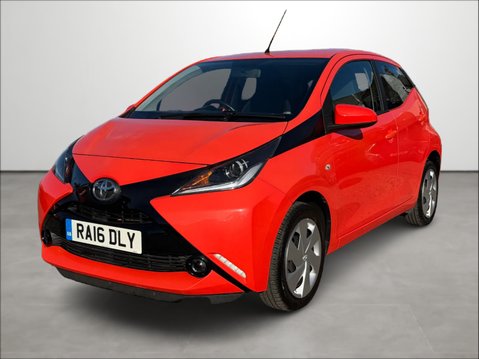 Toyota Aygo 1.0 VVT-i X-Play 5dr x-shift 6