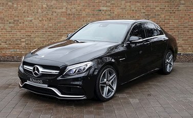 Mercedes-Benz C Class C63 Saloon 6