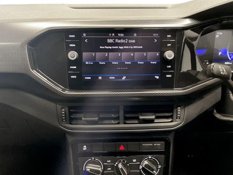 Volkswagen T-Cross 1.0 TSI SE SUV 5dr Petrol DSG Euro 6 (s/s) (110 ps) Air Con - Bluetooth - D 18