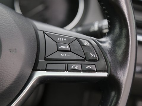 Nissan Qashqai 1.5 dCi Tekna Euro 6 (s/s) 5dr 11