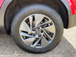 Nissan Qashqai 1.3 Qashqai Acenta Premium DiG-T MHEV 5dr 13