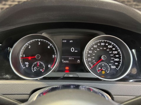 Volkswagen Golf 2.0 Golf R-Line Edition TDI BlueMotion Technology 5dr 51