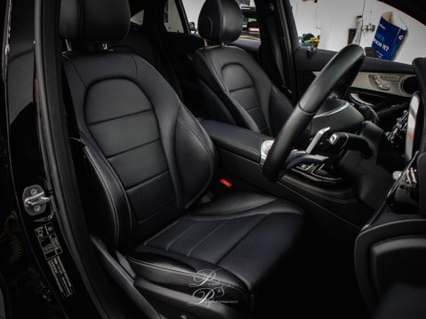 Mercedes-Benz GLC 2.1 GLC 250 D 4Matic AMG Line Premium Auto 4WD 5dr 38