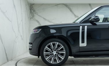 Land Rover Range Rover D350 AUTOBIOGRAPHY LWB 36