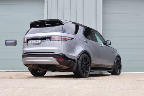 Land Rover Discovery 2023 R-DYNAMIC HSE MHEV GENUINE REAR SEAT CONVERSION URBAN 22 WHEELS  6