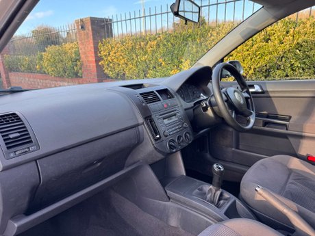 Volkswagen Polo 1.4 Polo SE 75 5dr 25