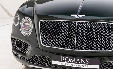 Bentley Bentayga W12 Mulliner 23