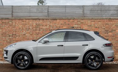 Porsche Macan Turbo 2