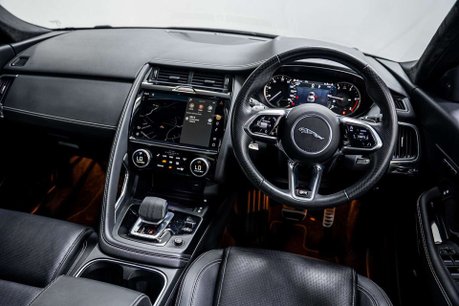Jaguar E-Pace 2.0 D204 MHEV R-Dynamic Black SUV 5dr Diesel Auto AWD Euro 6 (s/s) (204 ps) 29