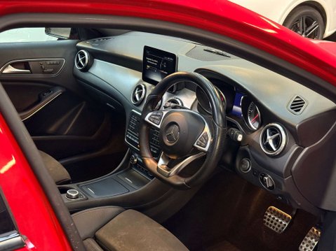 Mercedes-Benz GLA 2.1 GLA 220 D 4Matic AMG Line Premium+ Auto 4WD 5dr 2