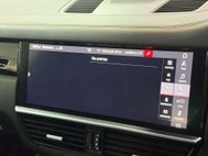 Porsche Cayenne 2.9T V6 S SUV 5dr Petrol TiptronicS 4WD Euro 6 (s/s) (440 ps) 57