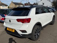 Volkswagen T-Roc DESIGN TSI 9