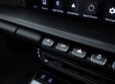 Porsche 911 Targa (992) 50 Years Porsche Design Edition 26