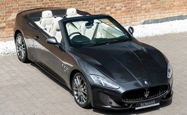 Maserati Grancabrio Sport 4