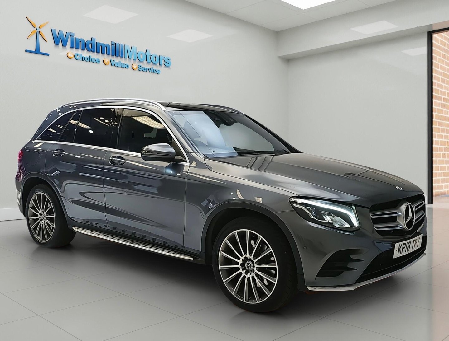 2018 Mercedes-Benz GLC — image 1