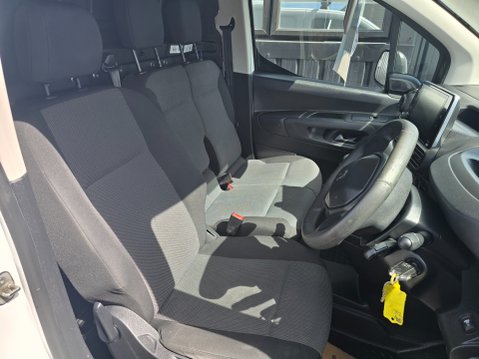 Peugeot Partner BLUEHDI PROFESSIONAL L1 9