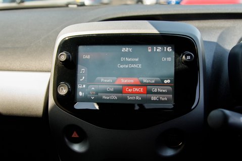 Toyota Aygo Aygo 1.0 VVT-i X-Clusiv 5dr Hatchback 22