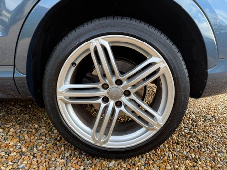 Audi Q3 2.0 TDI S line Plus S Tronic quattro Euro 6 (s/s) 5dr 11