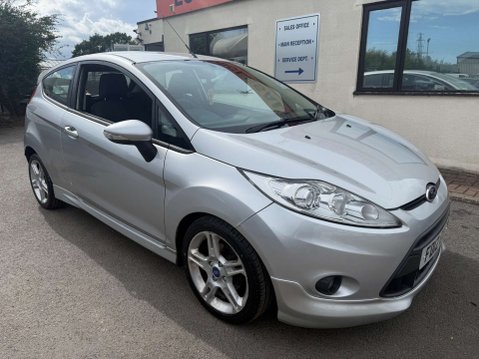 Ford Fiesta 1.6 Fiesta Zetec S 3dr 2