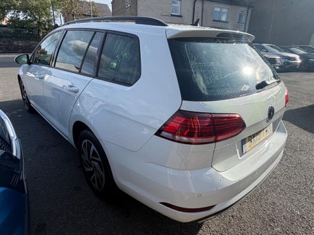 Volkswagen Golf MATCH TDI 6