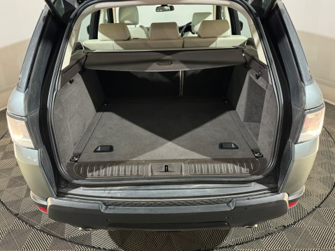 Land Rover Range Rover Sport SDV6 HSE DYNAMIC 8